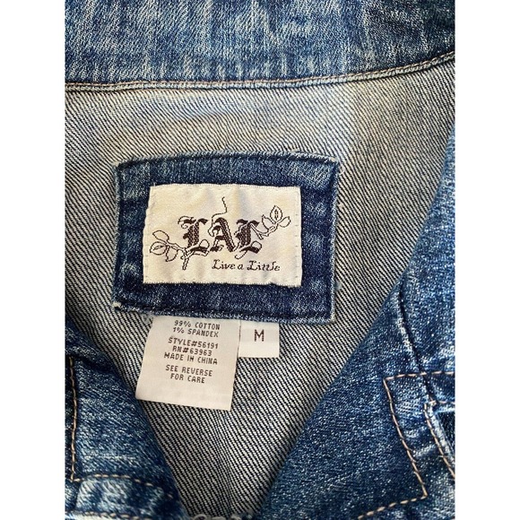 Women’s Live a Little Size Medium Denim Jacket Flattering Fitted Blazer Casual - Picture 7 of 8
